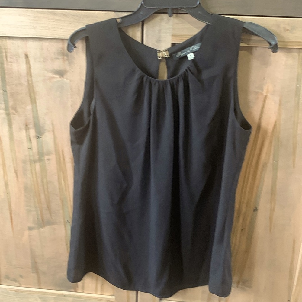 Rose & Olive Women’s Black Blouse Size Medium Like New